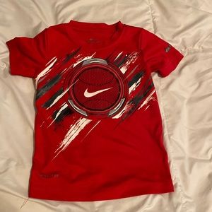 Nike Drifit Boys T-Shirt, Size 4